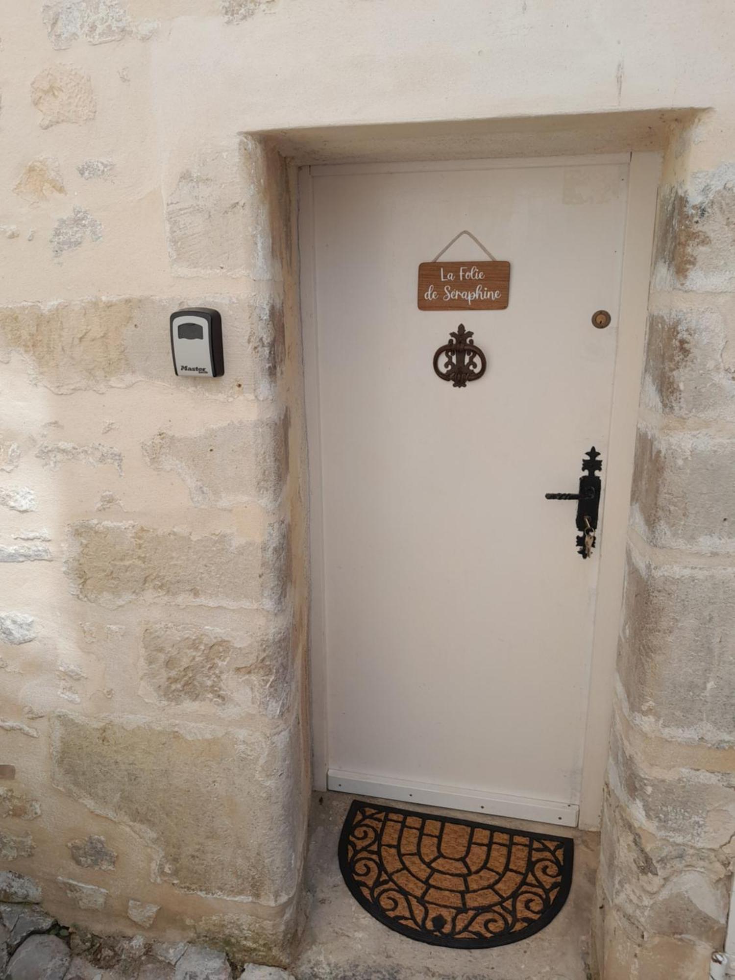Gite La Folie De Seraphine Senlis  Exterior photo